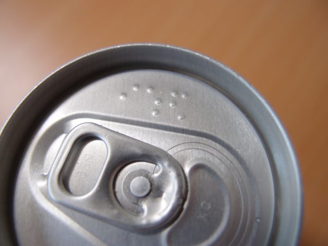 缶ビールの点字